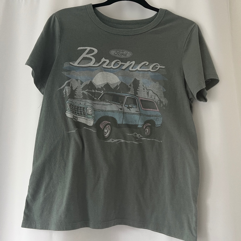 Bronco t shirt